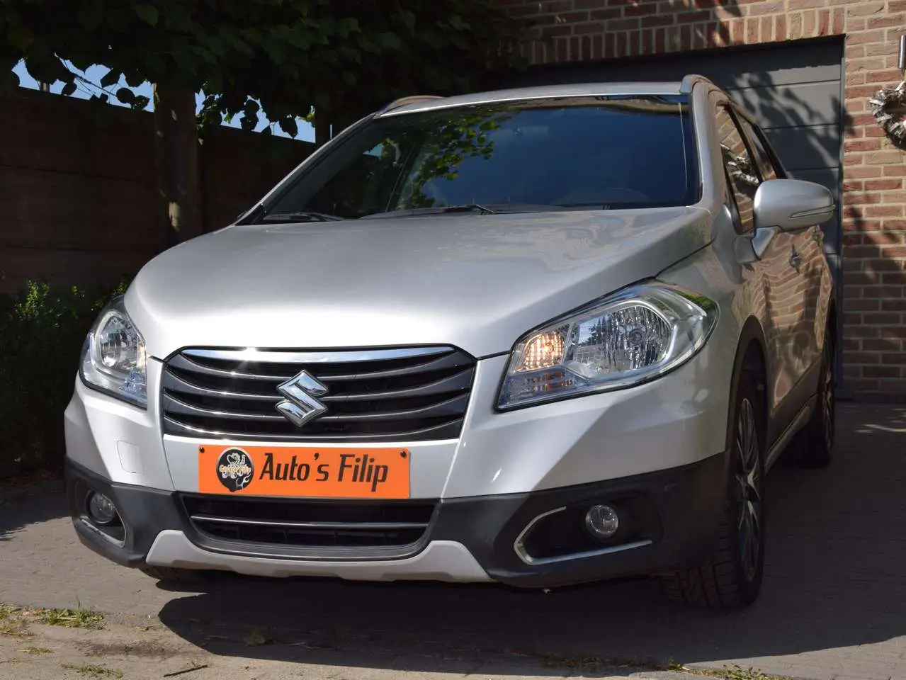 Photo 1 : Suzuki Sx4 2015 Petrol