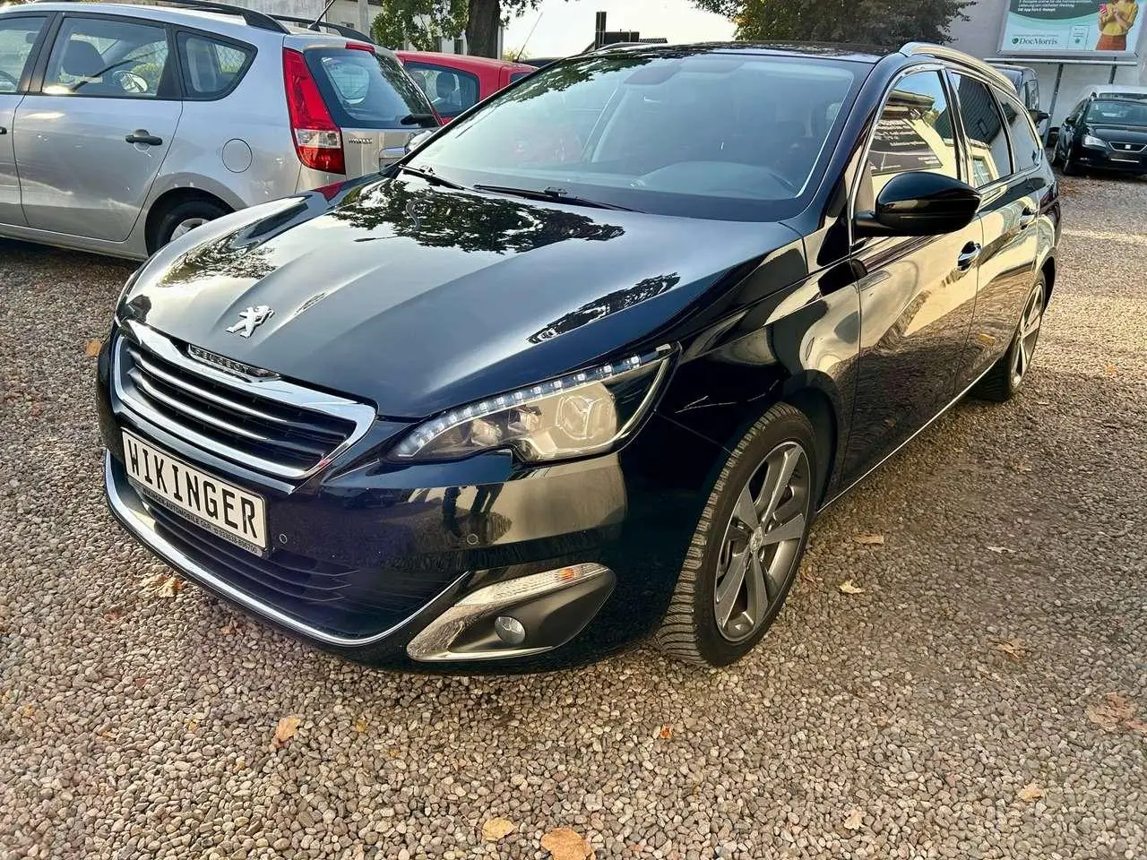 Photo 1 : Peugeot 308 2015 Petrol