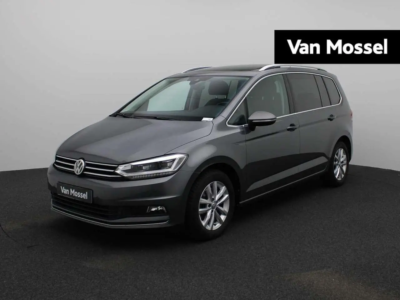 Photo 1 : Volkswagen Touran 2019 Petrol