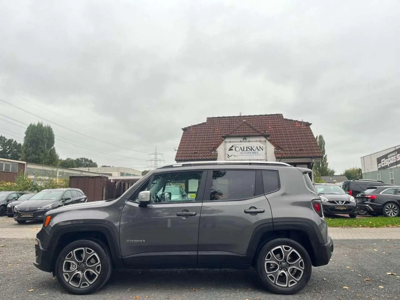 Photo 1 : Jeep Renegade 2017 Petrol