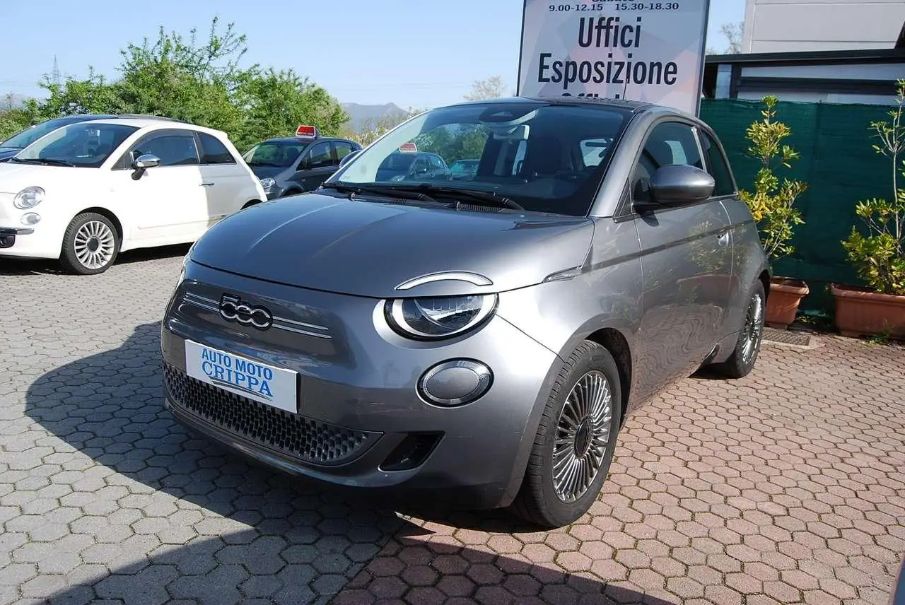 Photo 1 : Fiat 500 2021 Electric