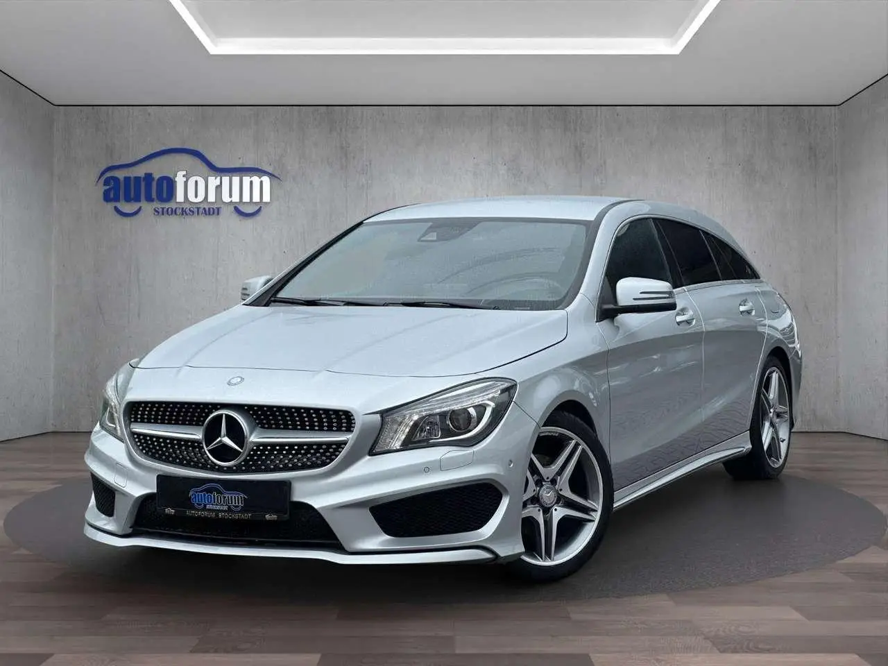 Photo 1 : Mercedes-benz Classe Cla 2015 Petrol