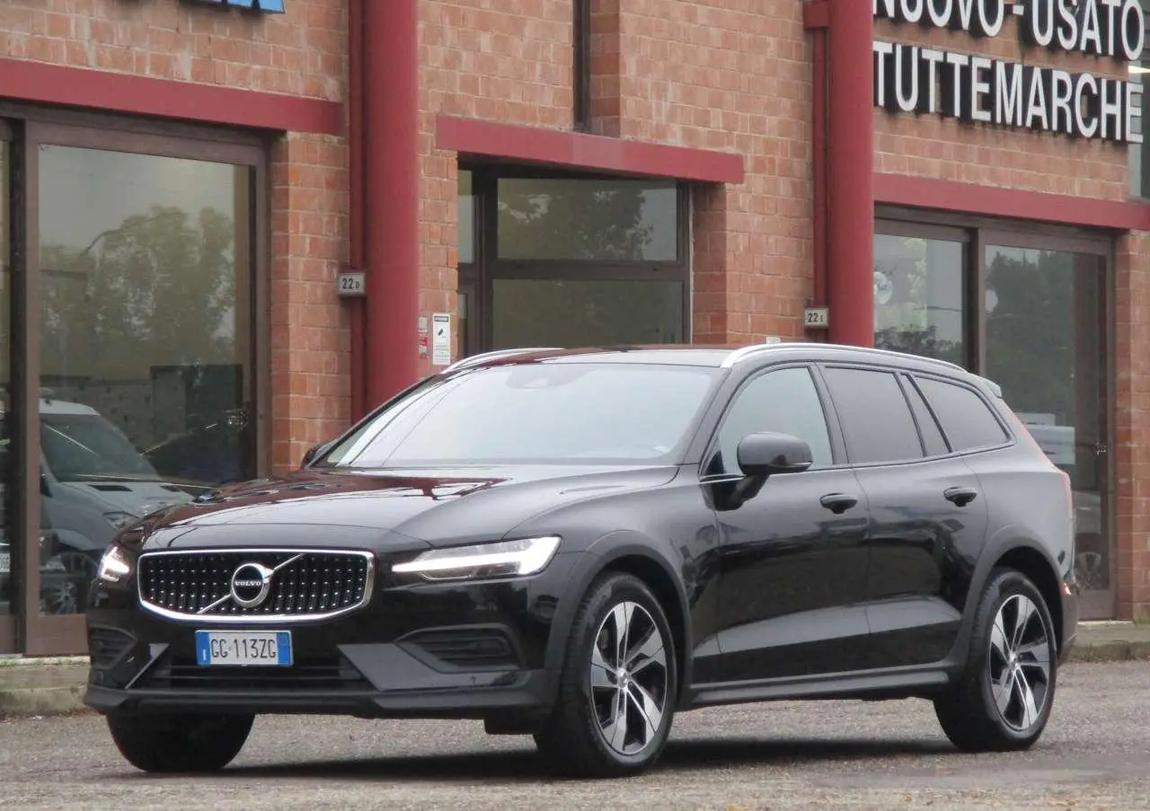 Photo 1 : Volvo V60 2021 Hybride