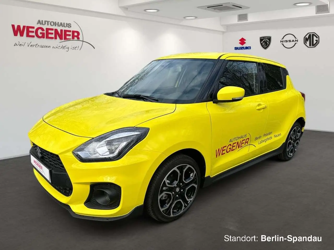 Photo 1 : Suzuki Swift 2023 Petrol