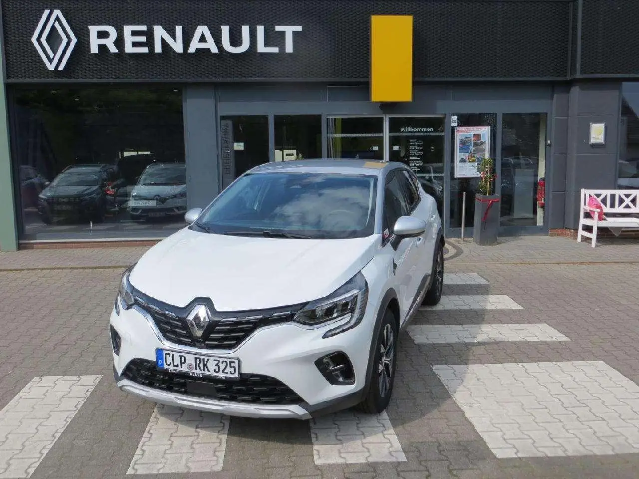 Photo 1 : Renault Captur 2023 Hybrid