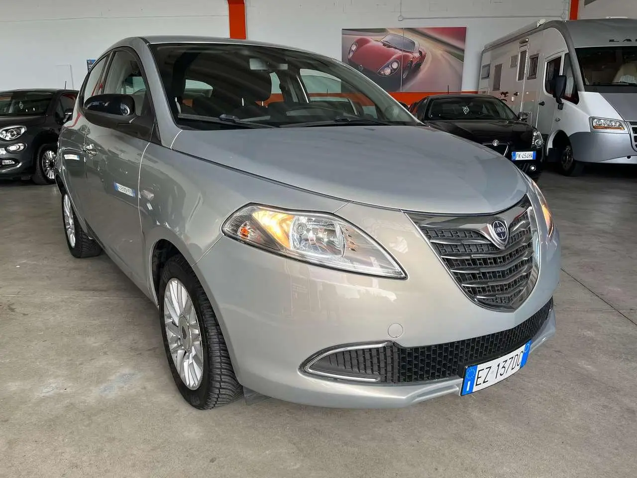 Photo 1 : Lancia Ypsilon 2015 Petrol