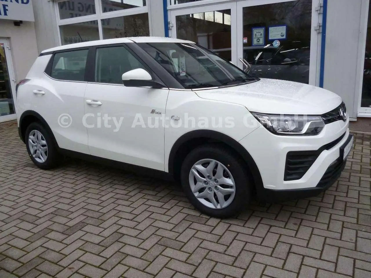 Photo 1 : Ssangyong Tivoli 2024 Petrol