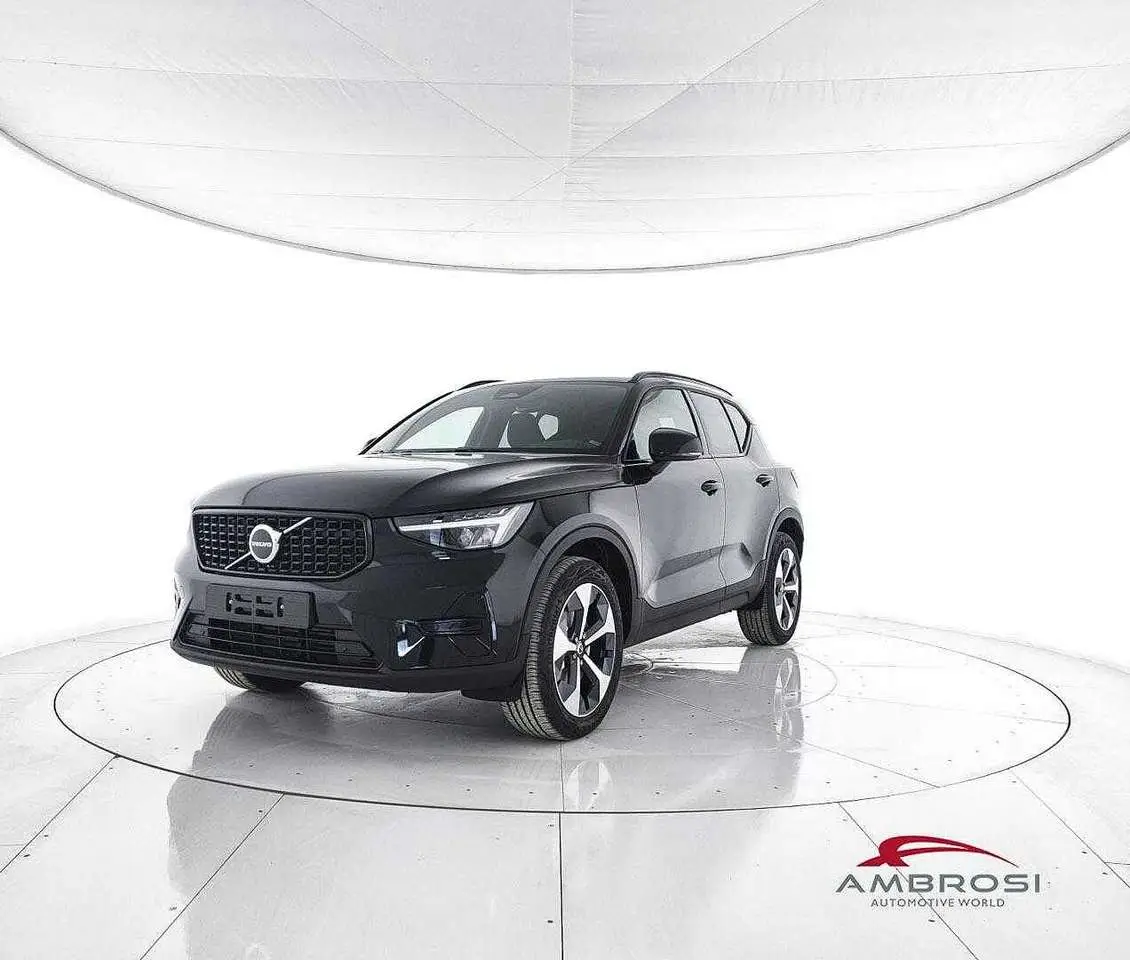 Photo 1 : Volvo Xc40 2024 Hybride