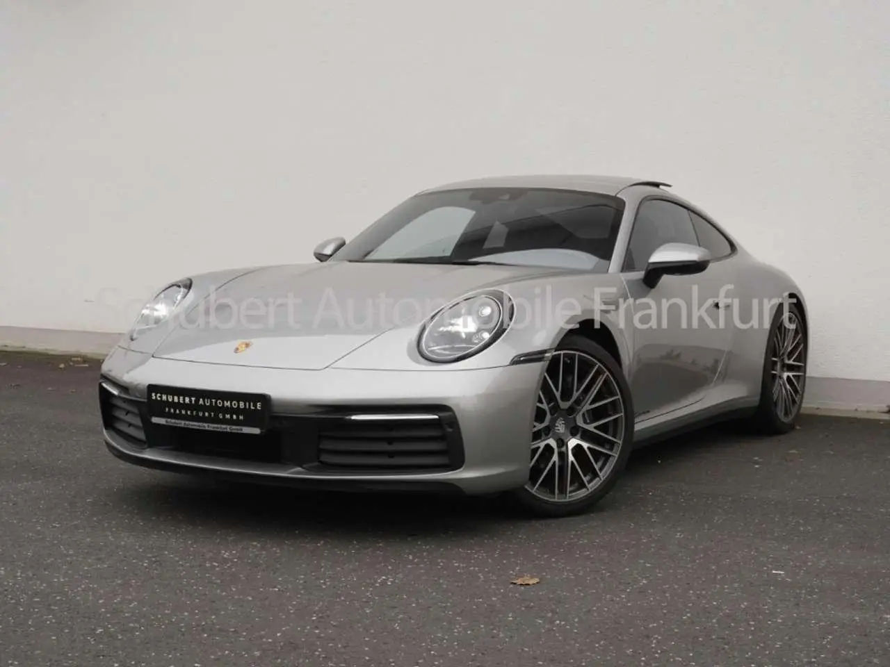 Photo 1 : Porsche 992 2022 Essence