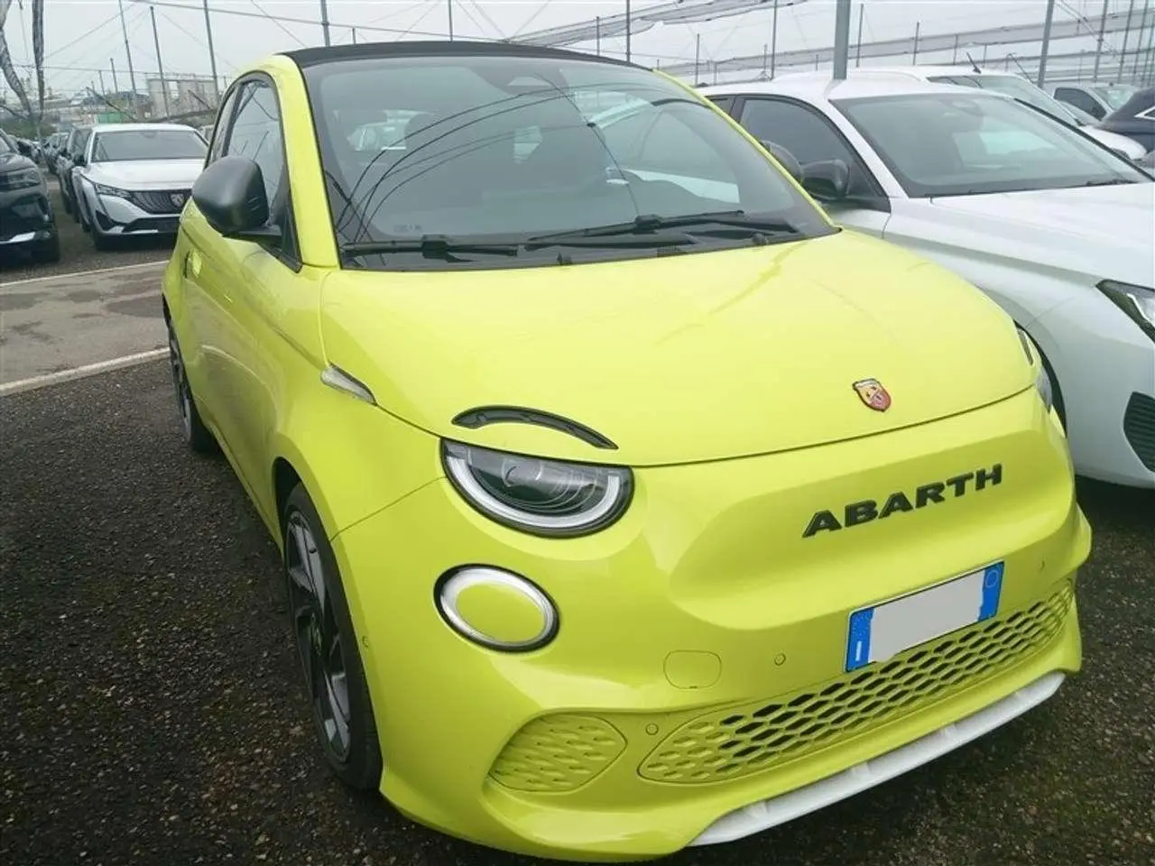 Photo 1 : Abarth 595 2023 Electric