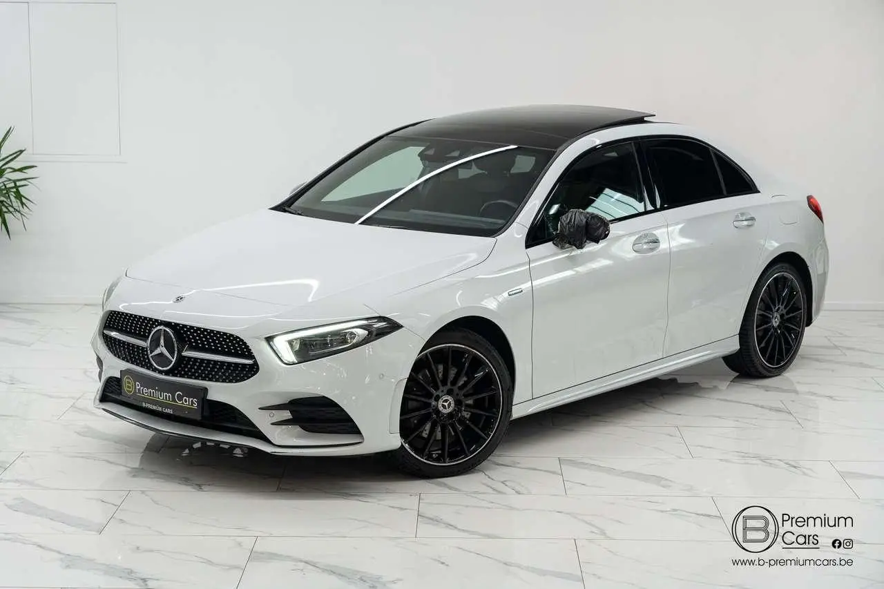 Photo 1 : Mercedes-benz Classe A 2021 Petrol