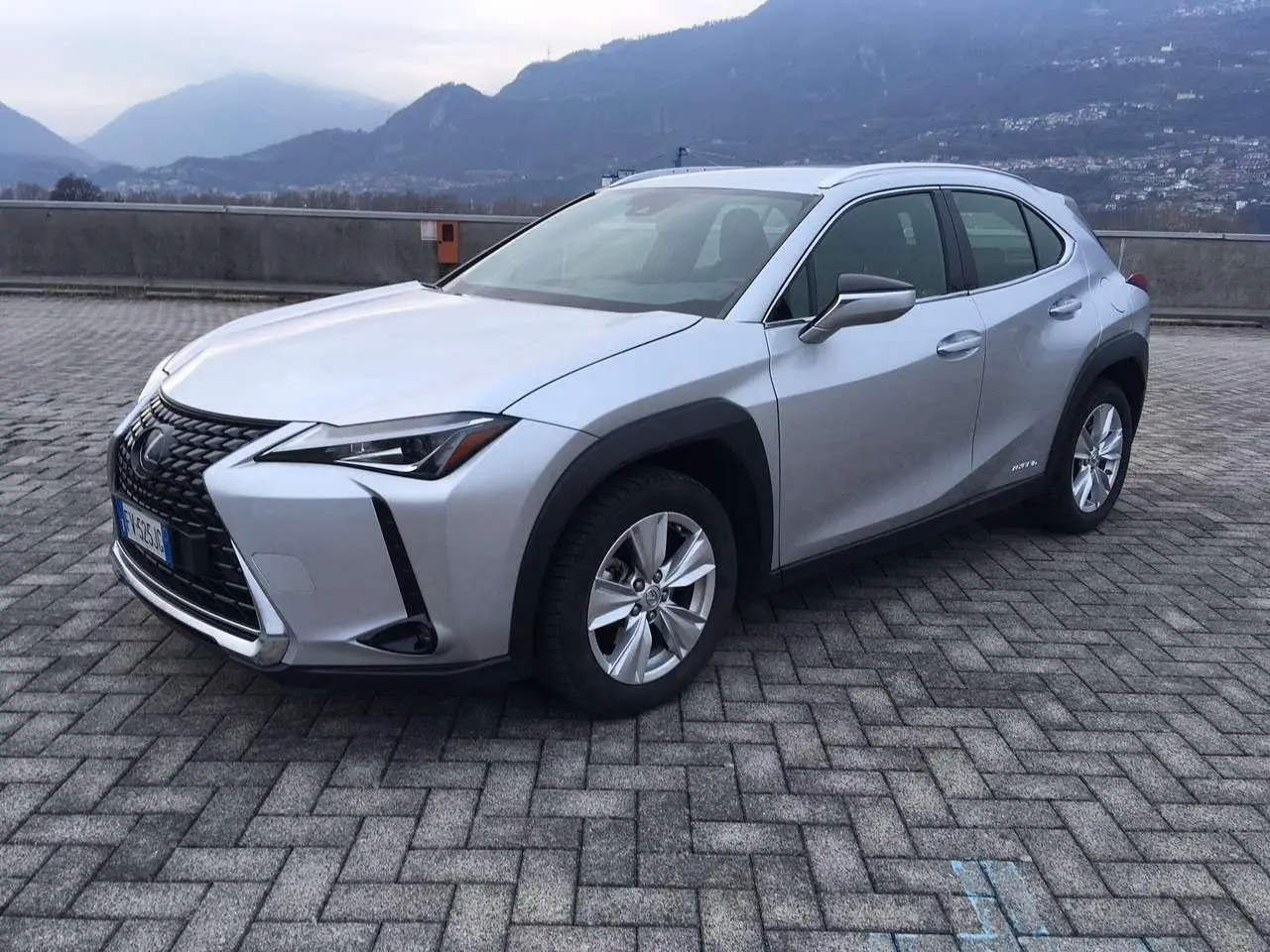 Photo 1 : Lexus Ux 2019 Hybrid