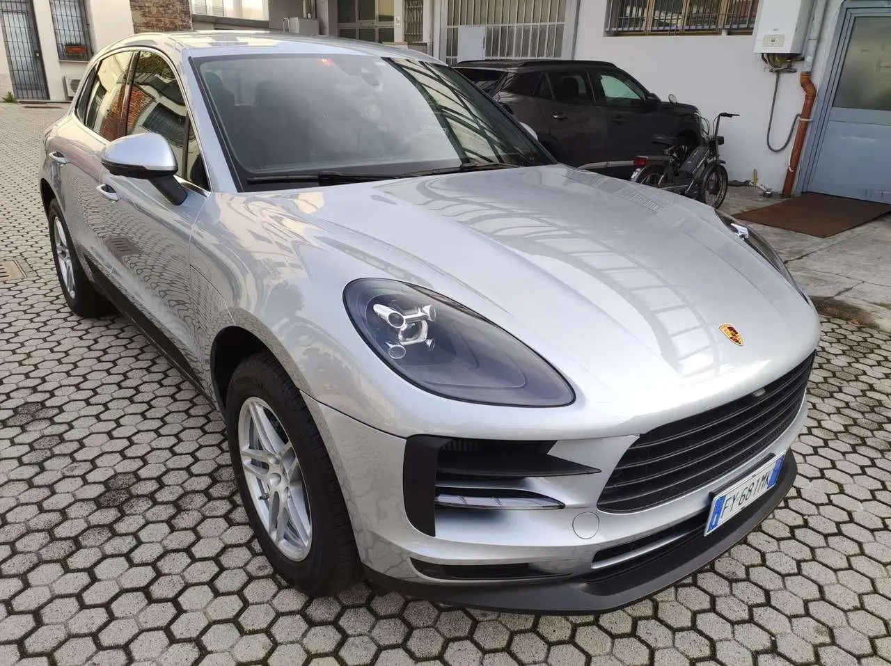 Photo 1 : Porsche Macan 2019 Petrol