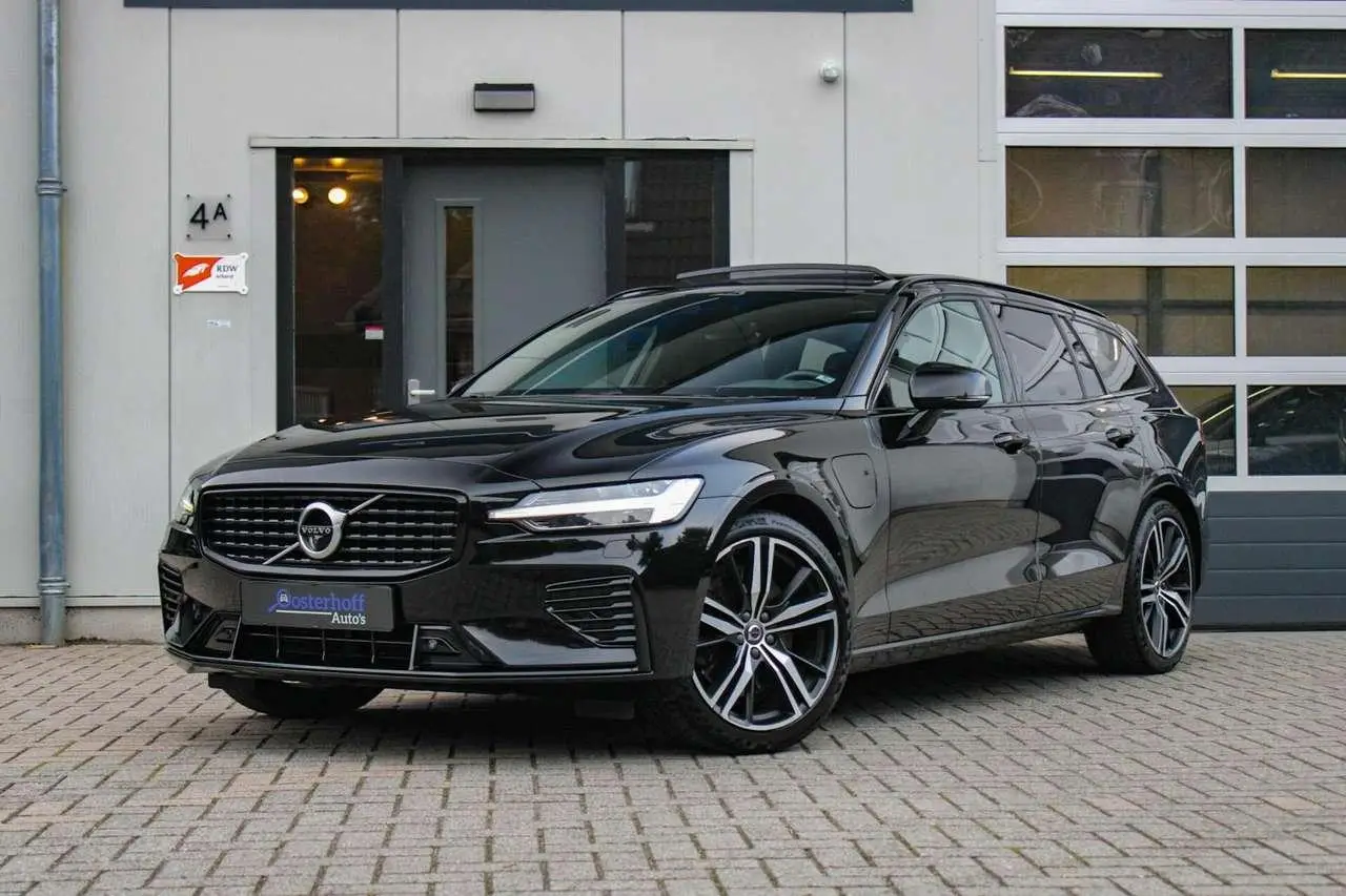 Photo 1 : Volvo V60 2019 Hybride