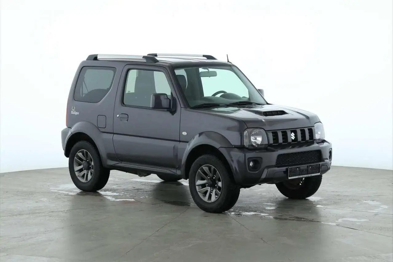 Photo 1 : Suzuki Jimny 2017 Petrol