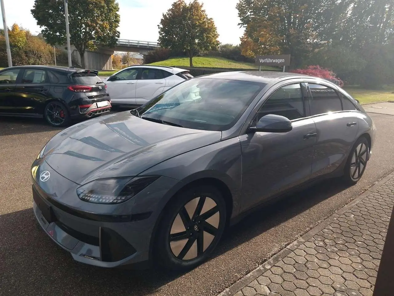 Photo 1 : Hyundai Ioniq 2024 Electric