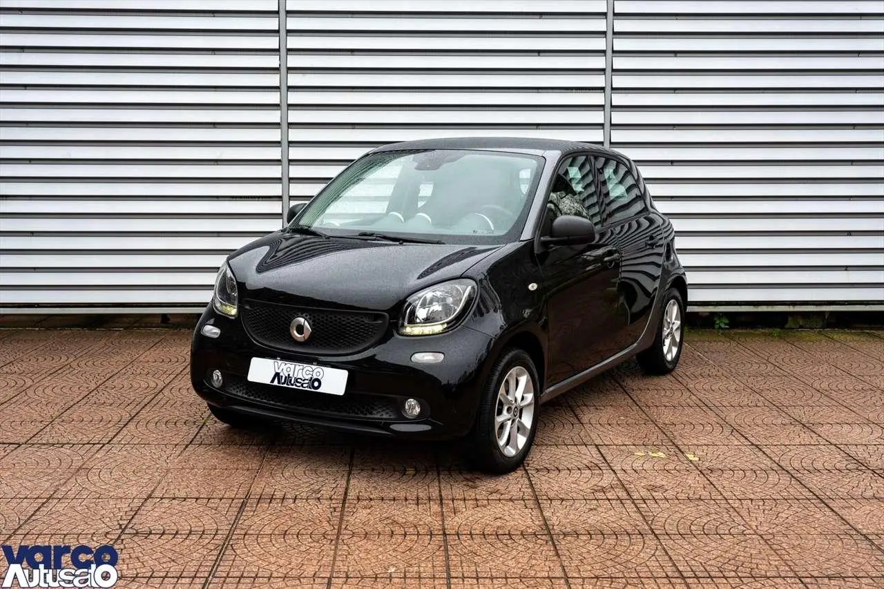 Photo 1 : Smart Forfour 2017 Essence