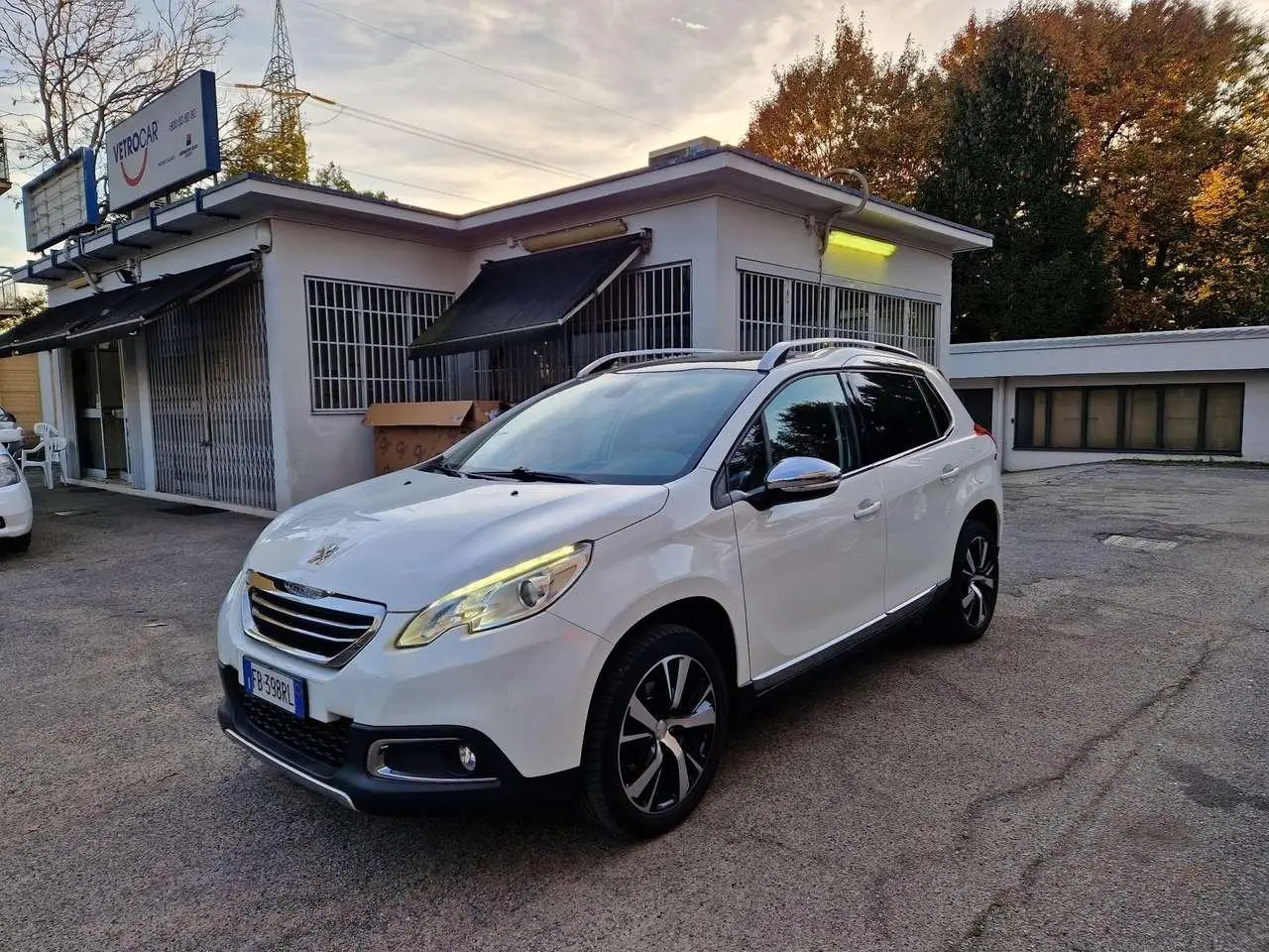 Photo 1 : Peugeot 2008 2015 Petrol