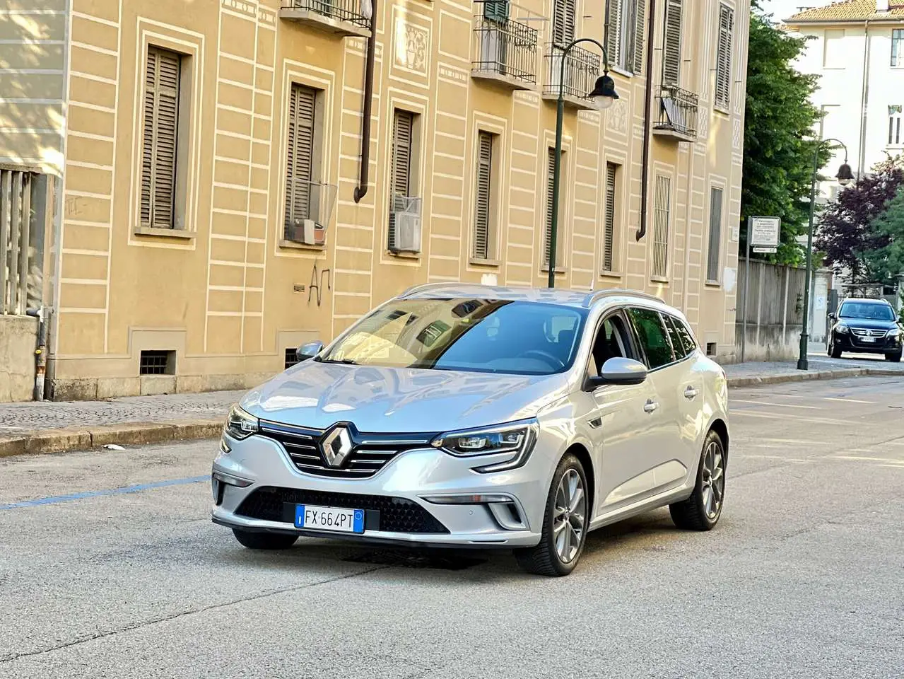 Photo 1 : Renault Megane 2019 Petrol