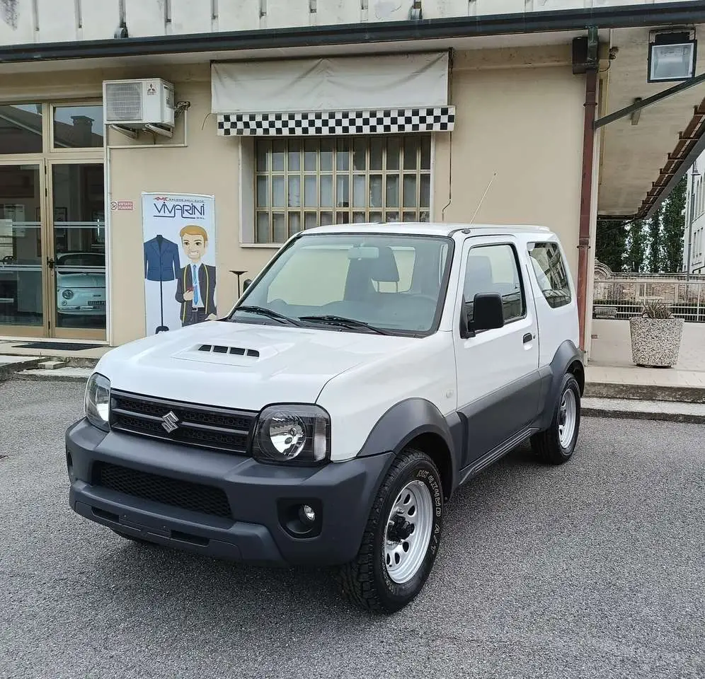 Photo 1 : Suzuki Jimny 2018 Essence