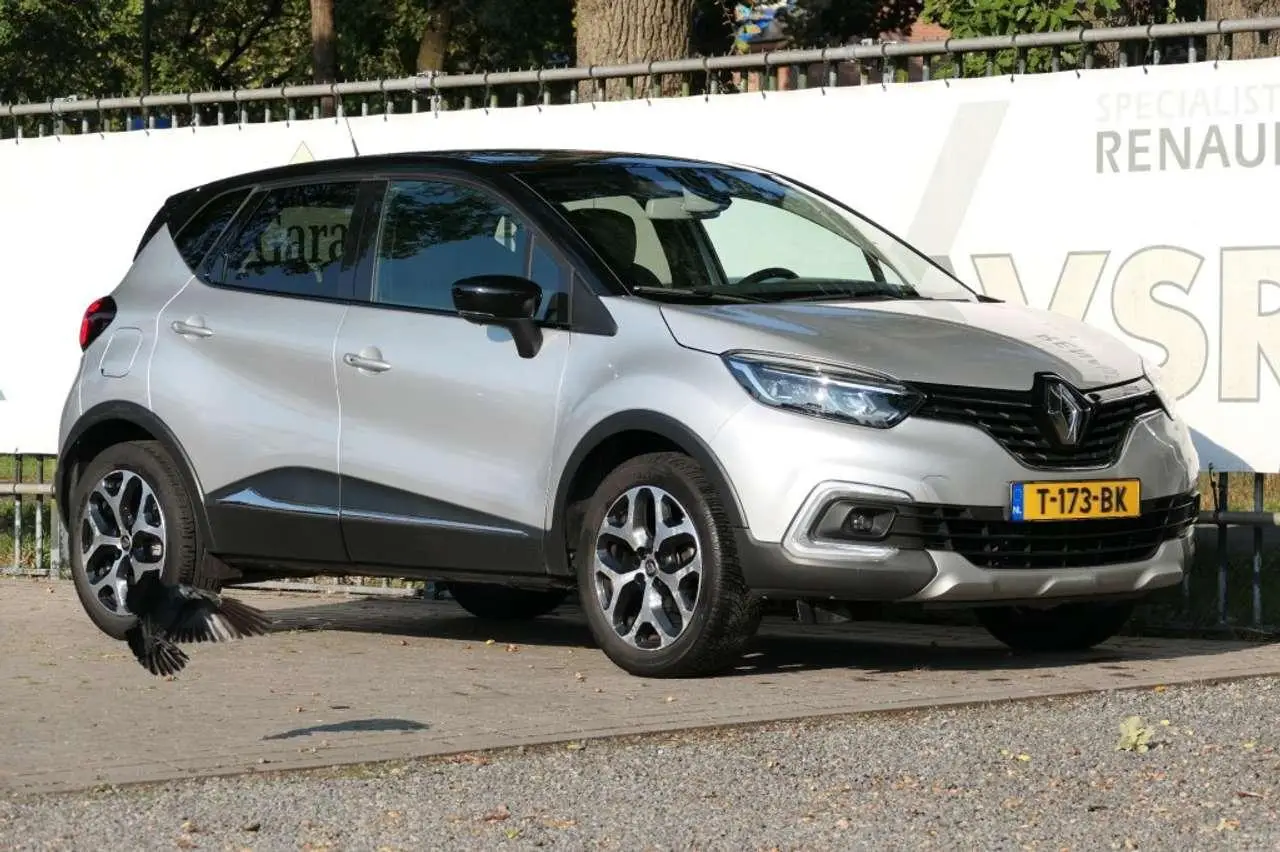 Photo 1 : Renault Captur 2019 Petrol