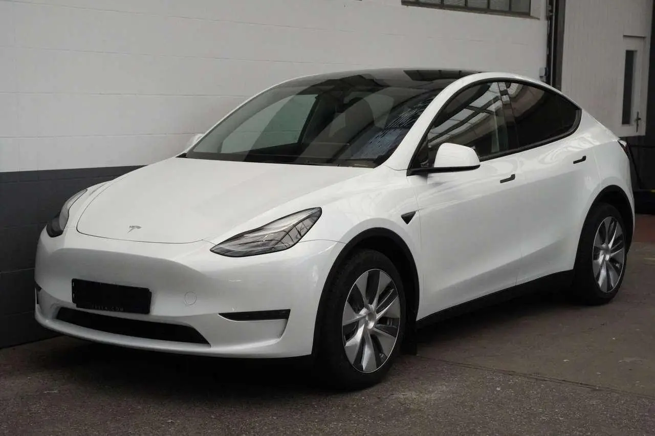 Photo 1 : Tesla Model Y 2023 Électrique