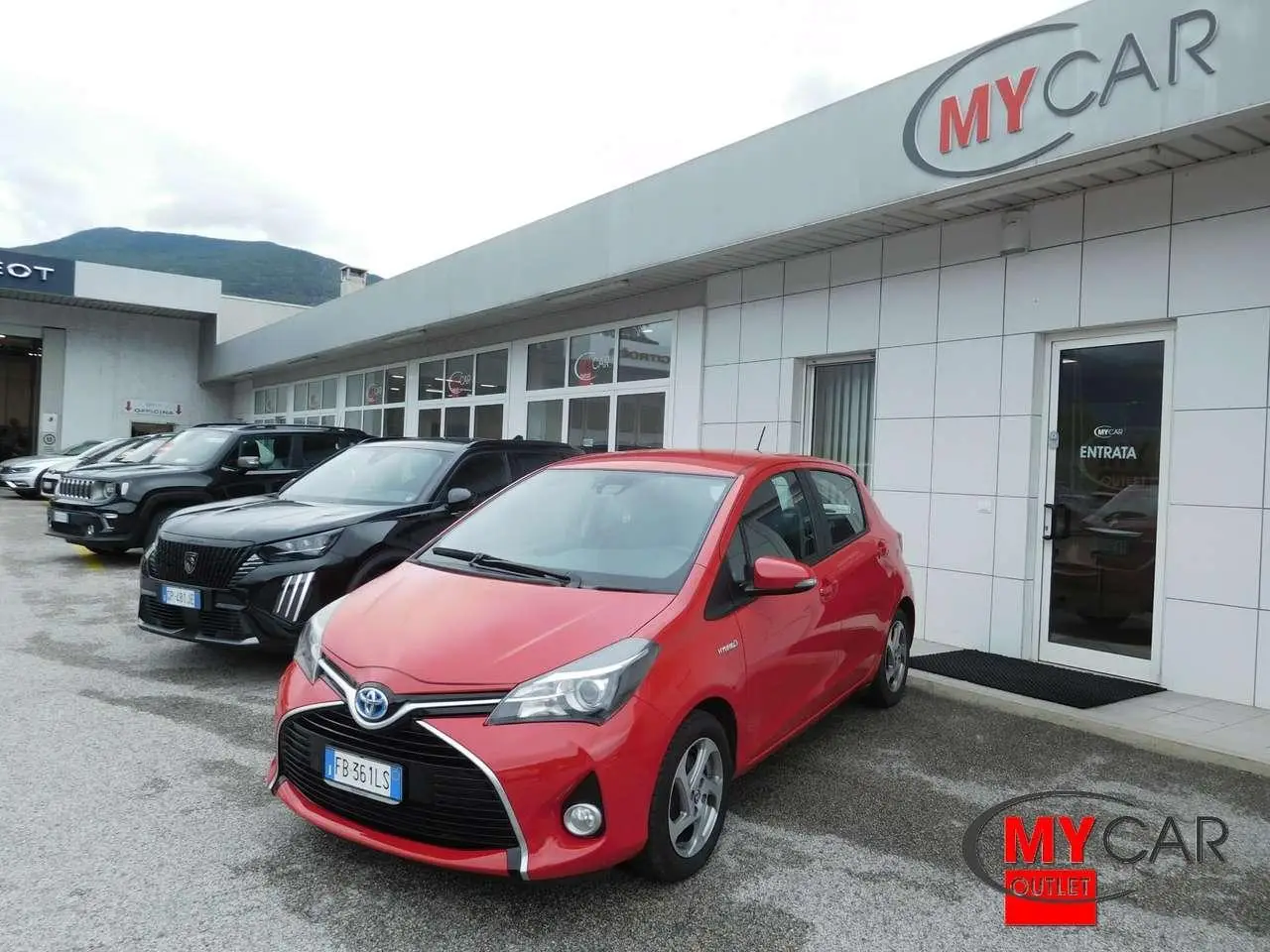 Photo 1 : Toyota Yaris 2015 Hybride