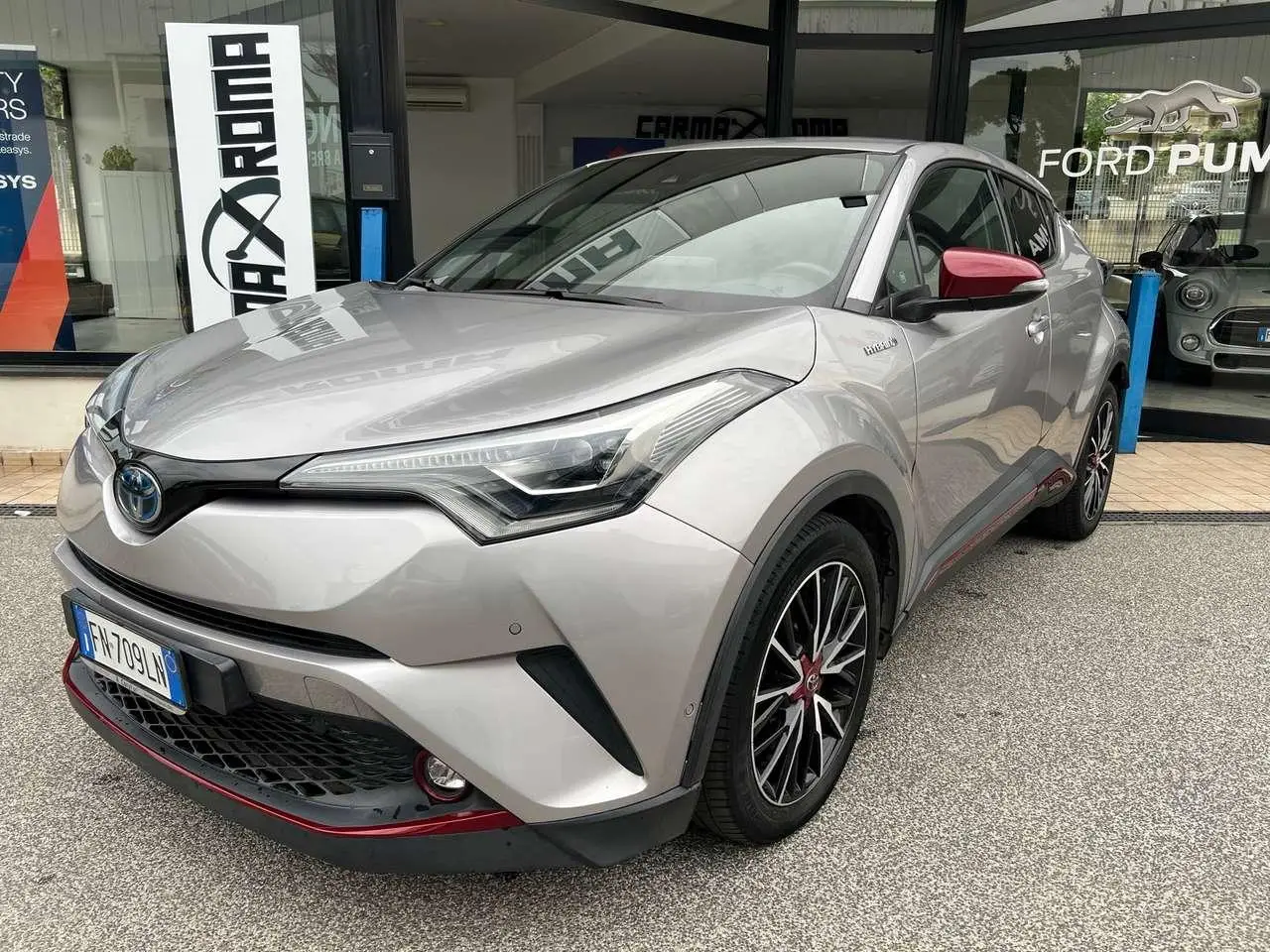 Photo 1 : Toyota C-hr 2018 Hybrid