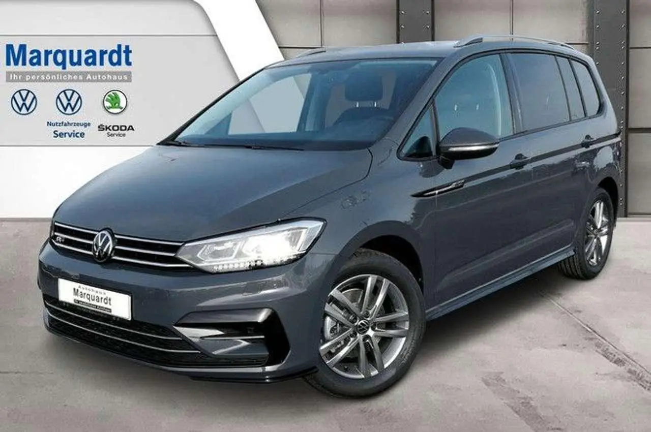 Photo 1 : Volkswagen Touran 2024 Petrol