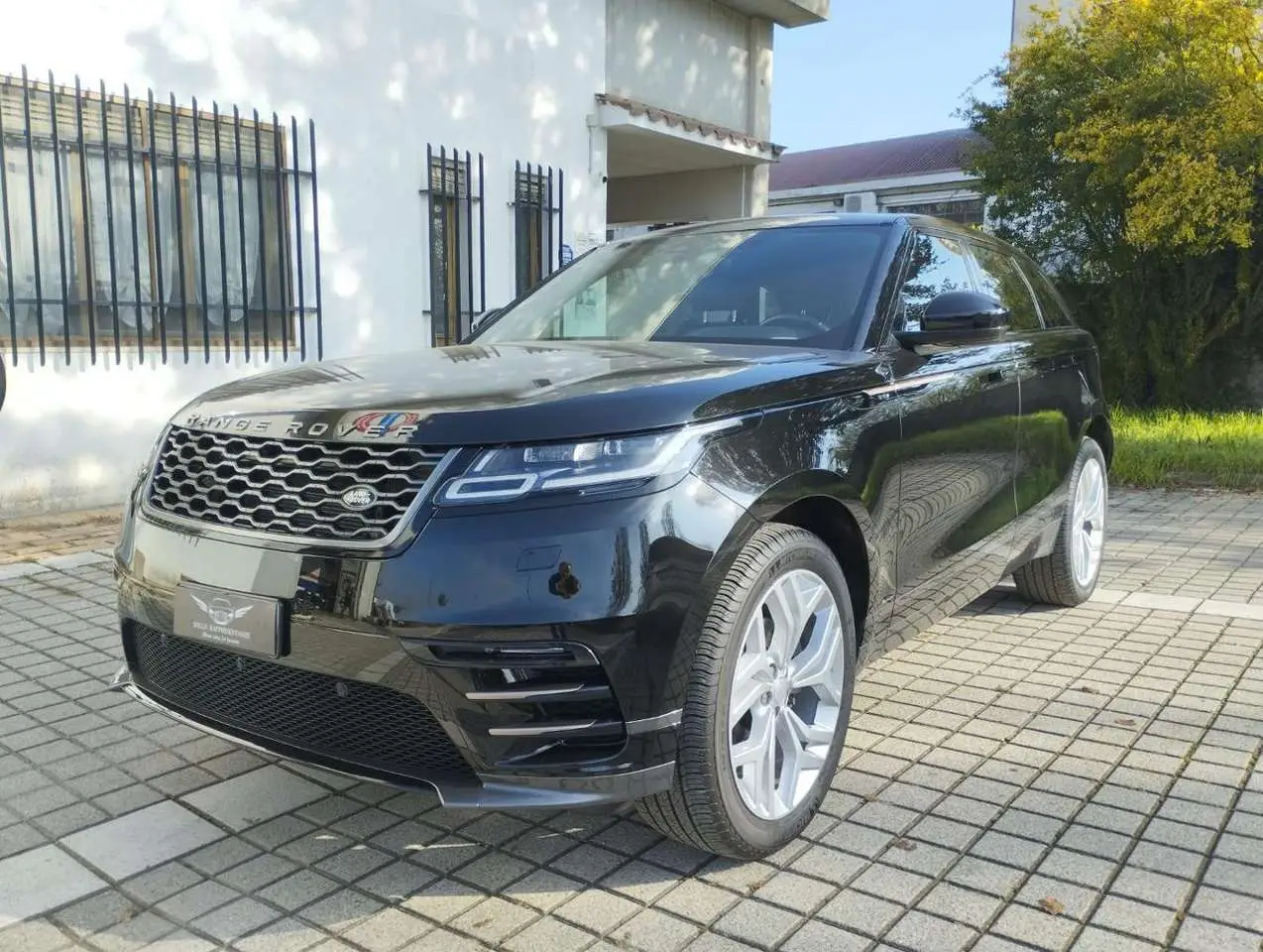 Photo 1 : Land Rover Range Rover Velar 2018 Petrol