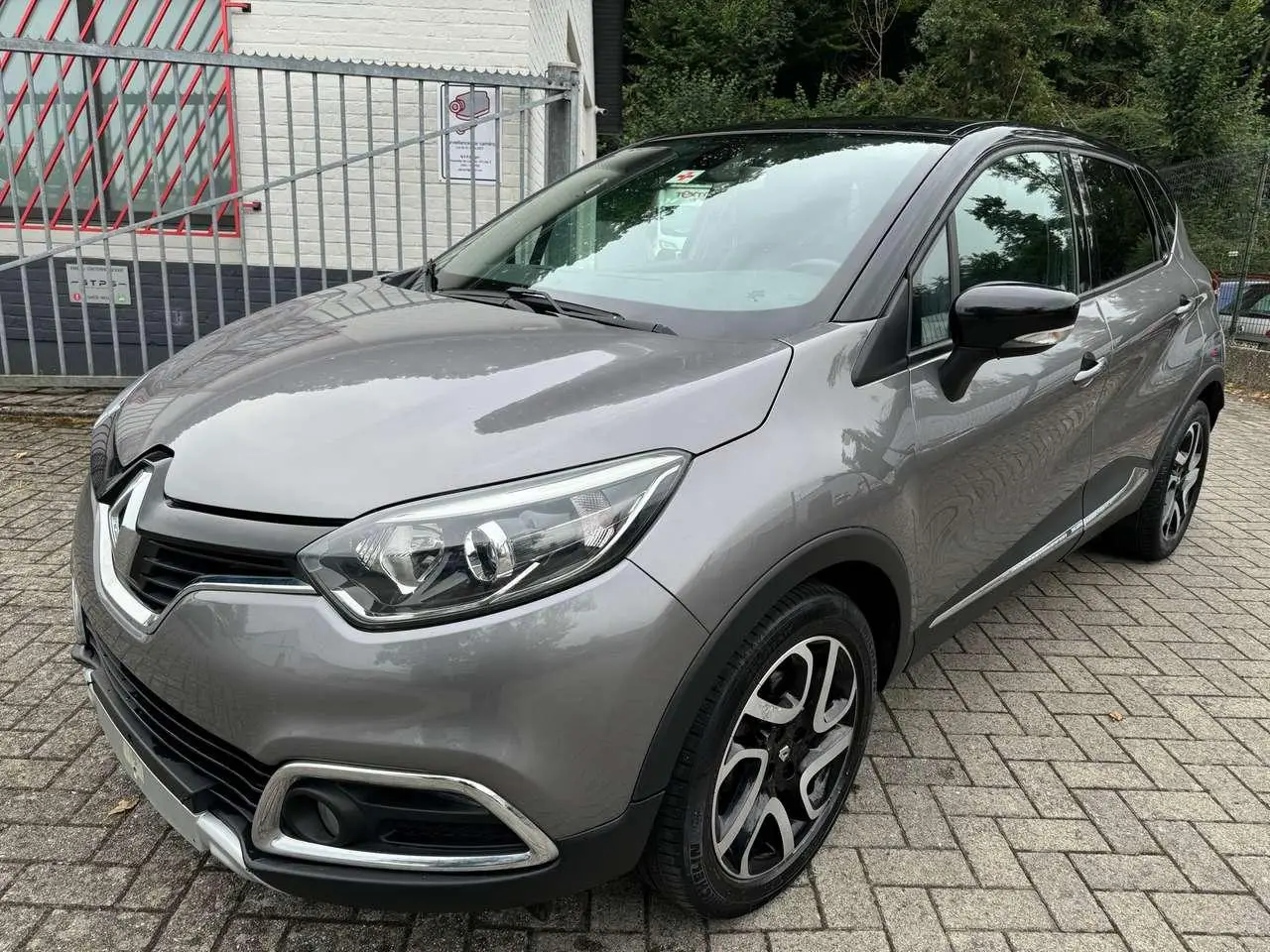 Photo 1 : Renault Captur 2016 Diesel