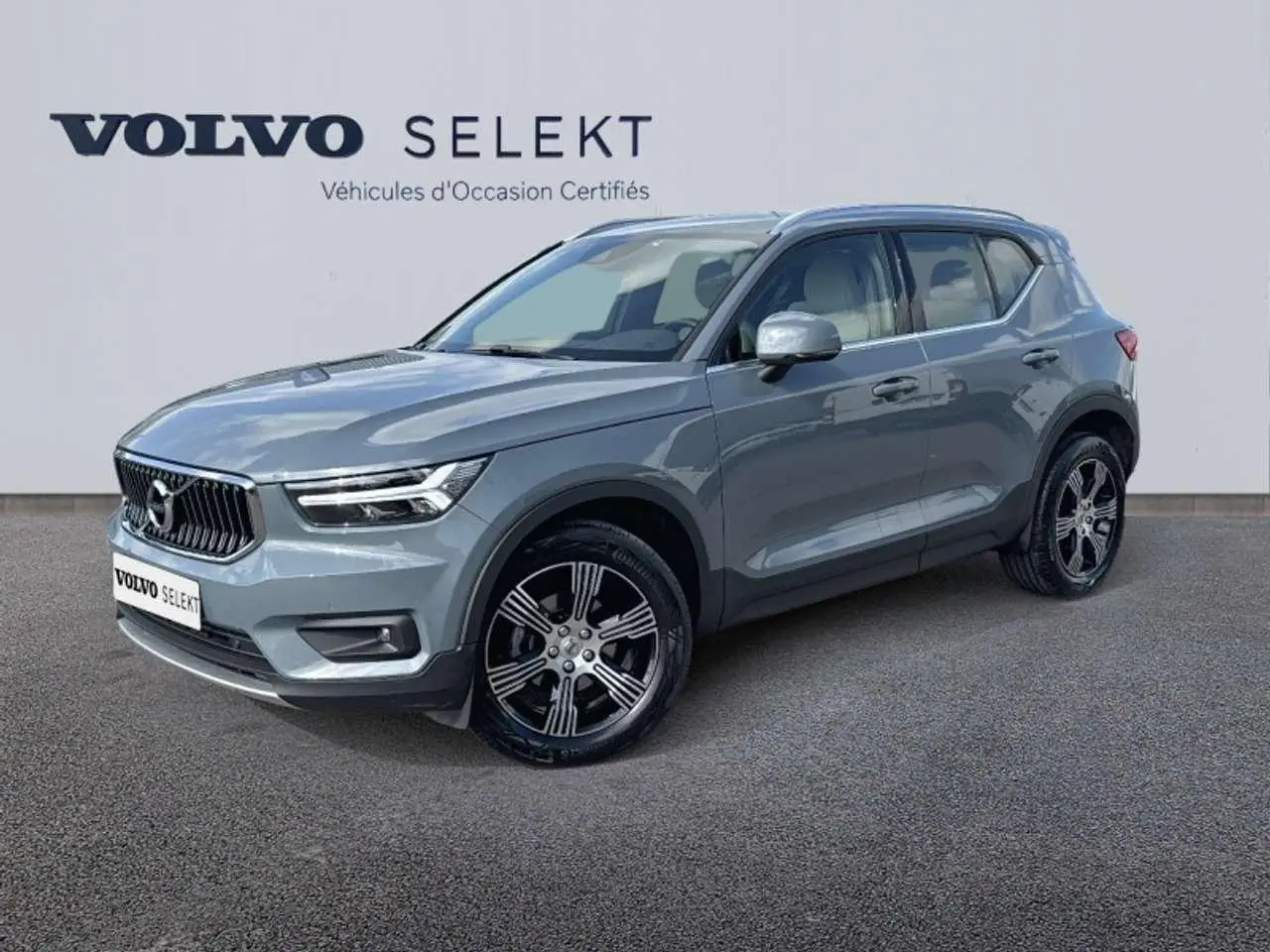 Photo 1 : Volvo Xc40 2021 Petrol