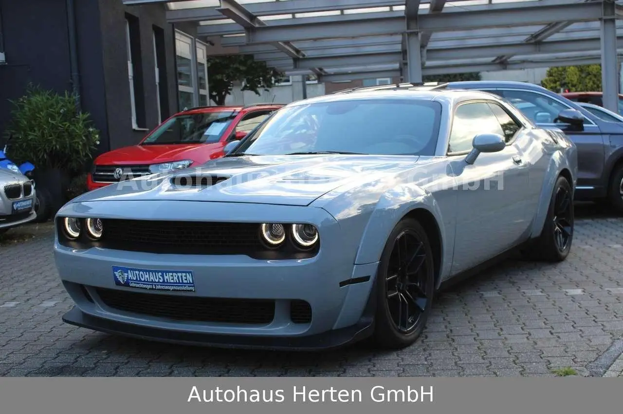 Photo 1 : Dodge Challenger 2021 Petrol