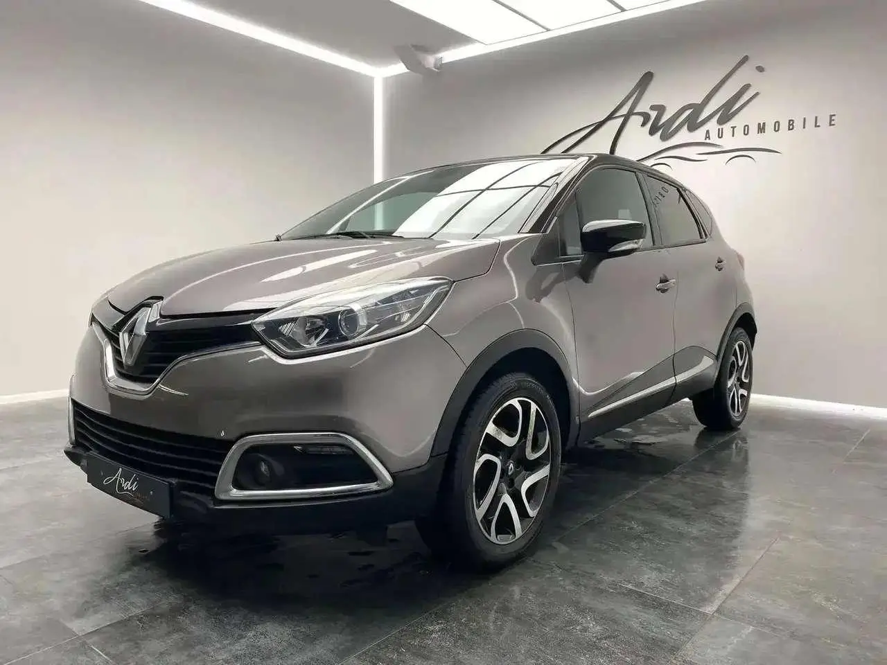 Photo 1 : Renault Captur 2016 Essence