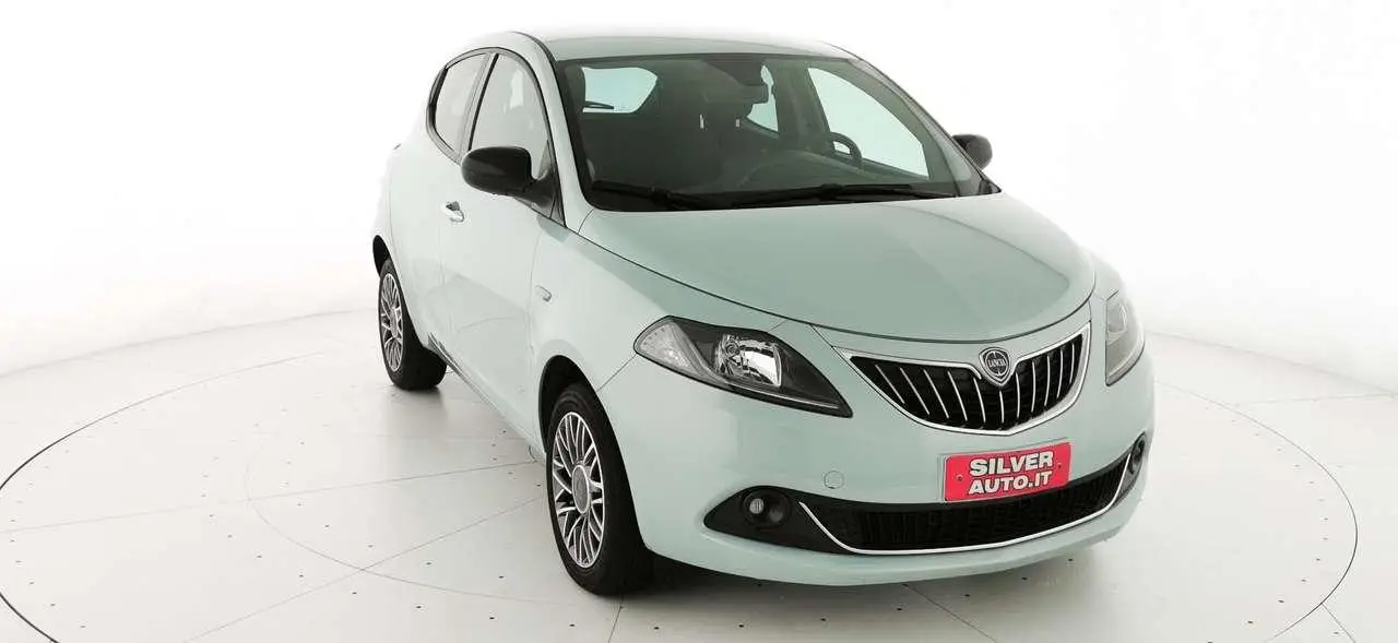 Photo 1 : Lancia Ypsilon 2023 Hybride