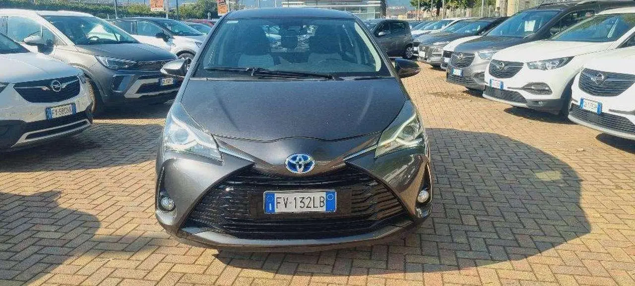 Photo 1 : Toyota Yaris 2019 Hybrid