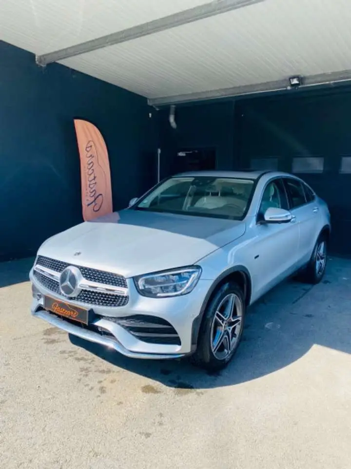 Photo 1 : Mercedes-benz Classe Glc 2021 Hybrid