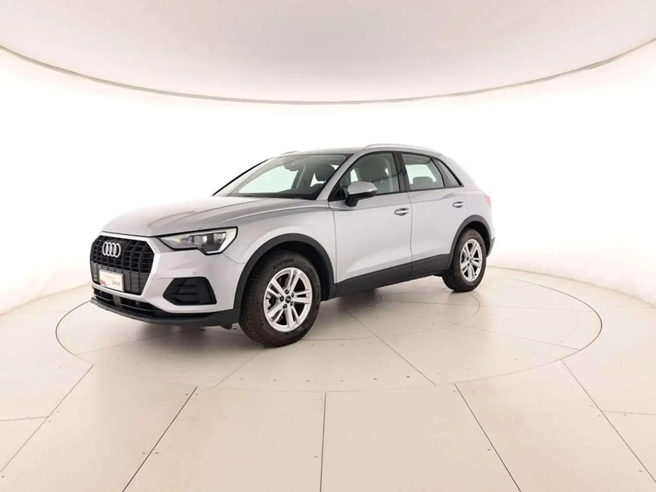 Photo 1 : Audi Q3 2021 Petrol