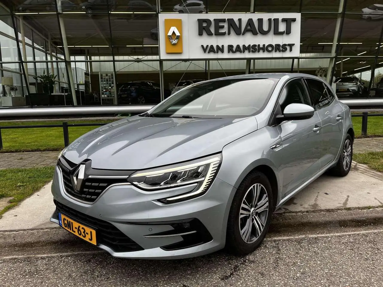 Photo 1 : Renault Megane 2021 Hybrid