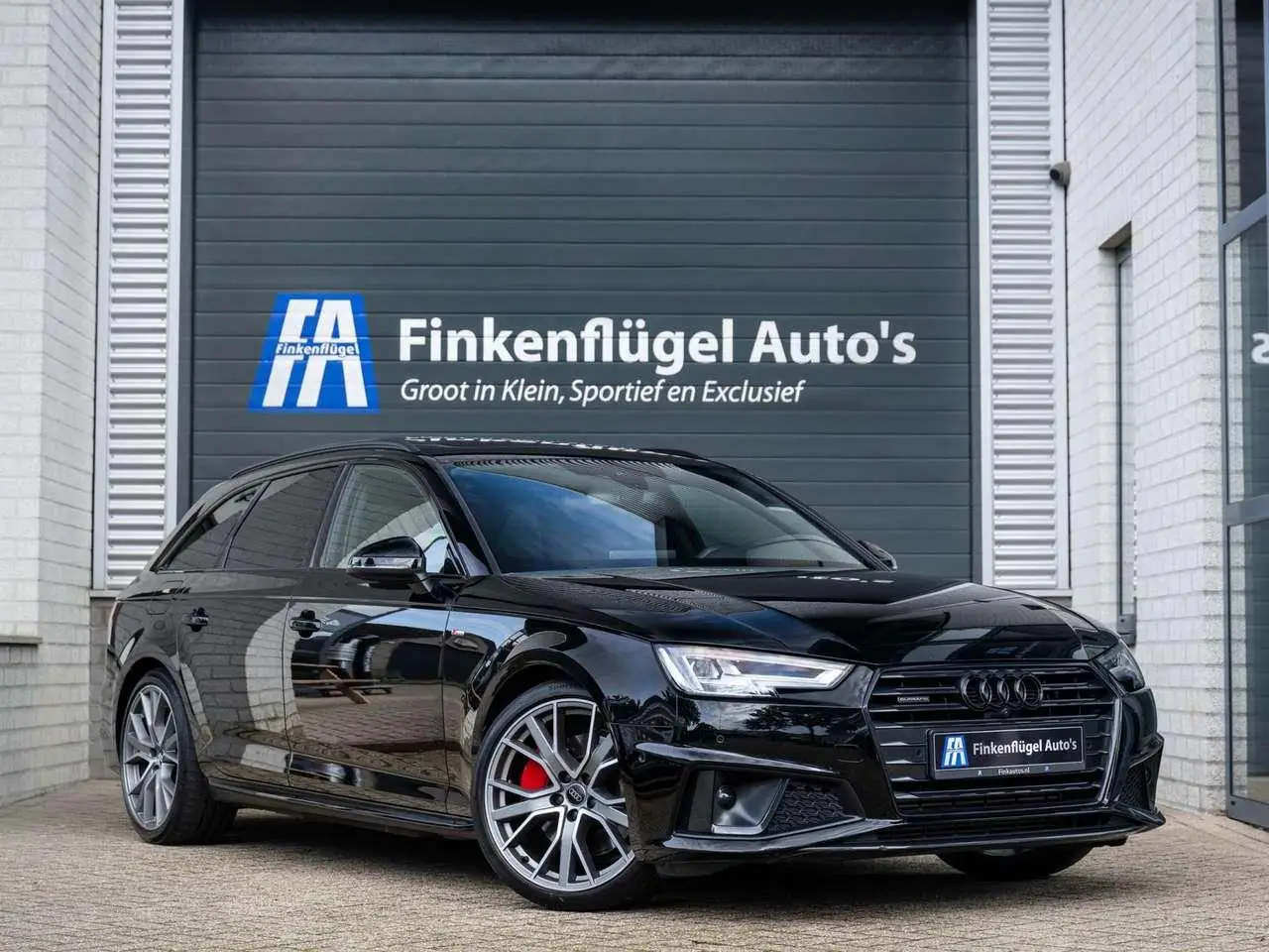 Photo 1 : Audi A4 2019 Petrol