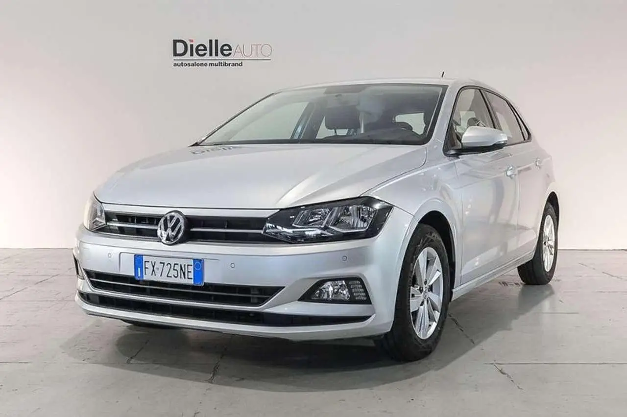 Photo 1 : Volkswagen Polo 2019 Essence