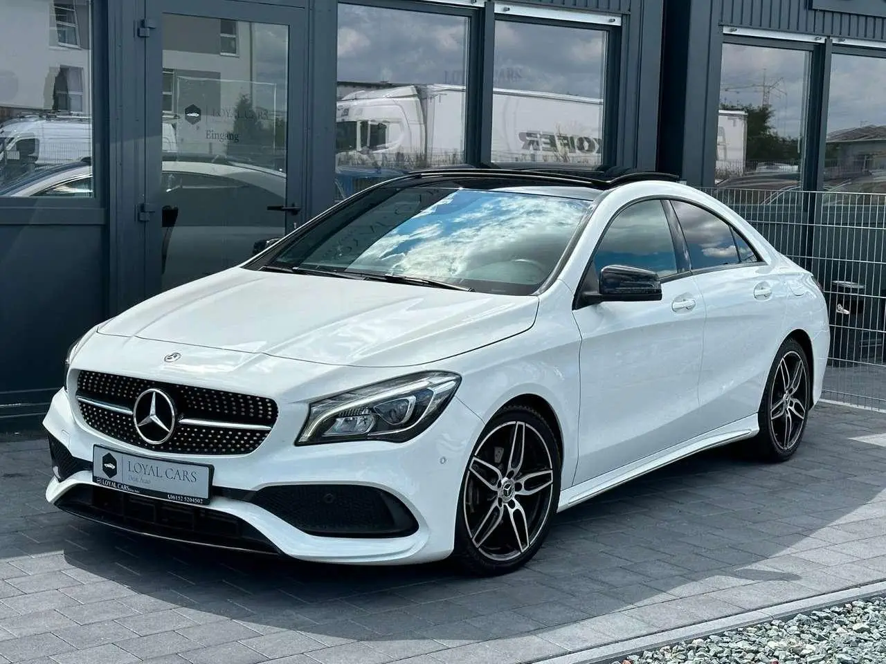 Photo 1 : Mercedes-benz Classe Cla 2018 Petrol