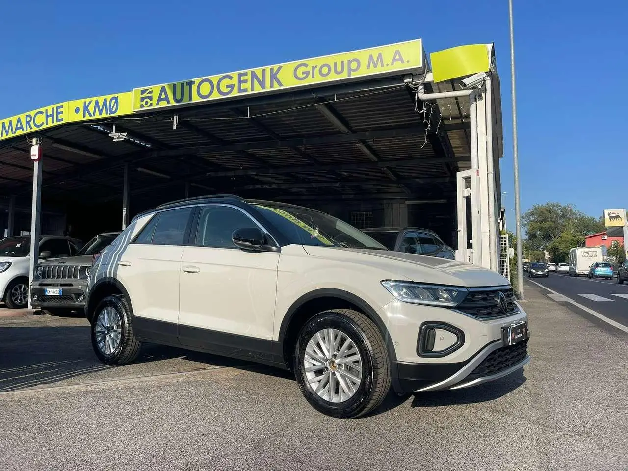 Photo 1 : Volkswagen T-roc 2022 Petrol