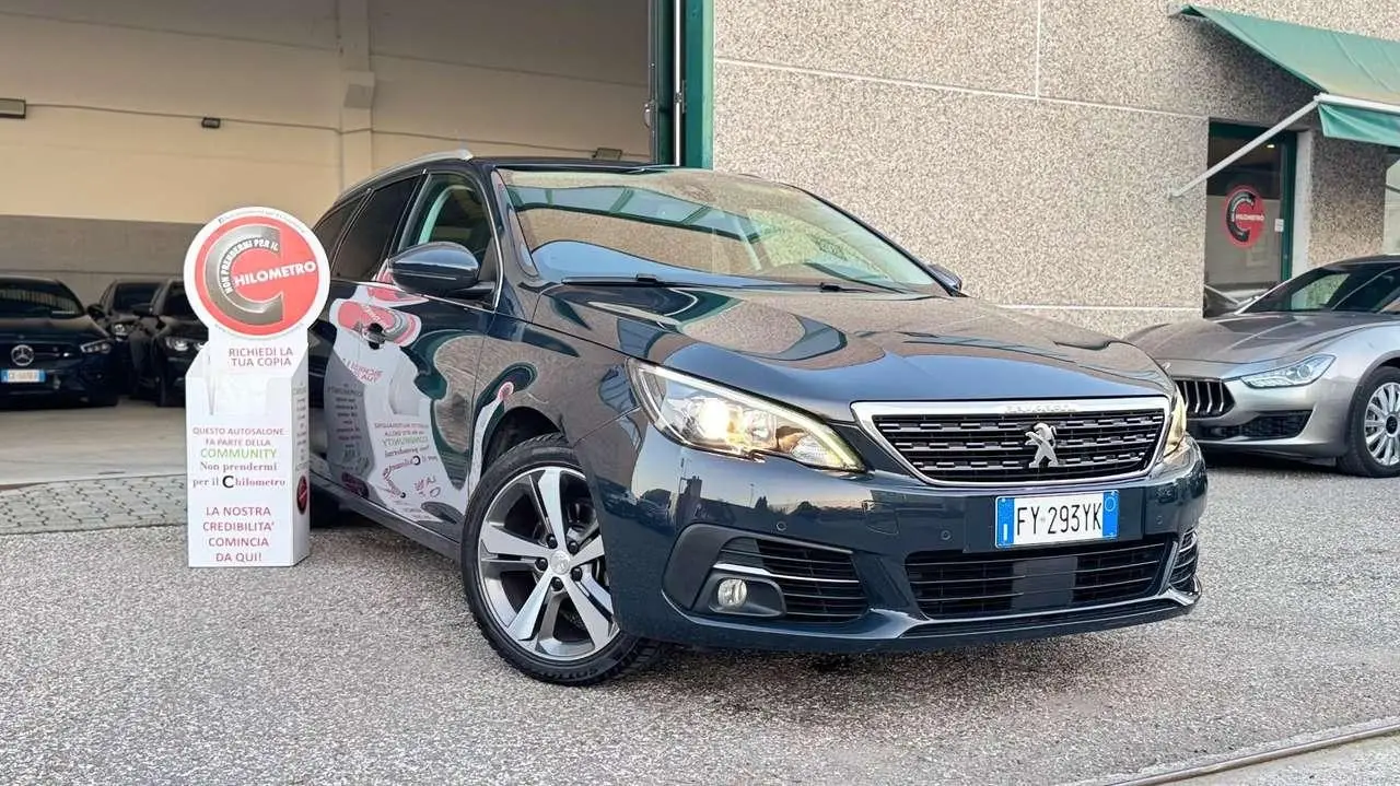 Photo 1 : Peugeot 308 2019 Diesel