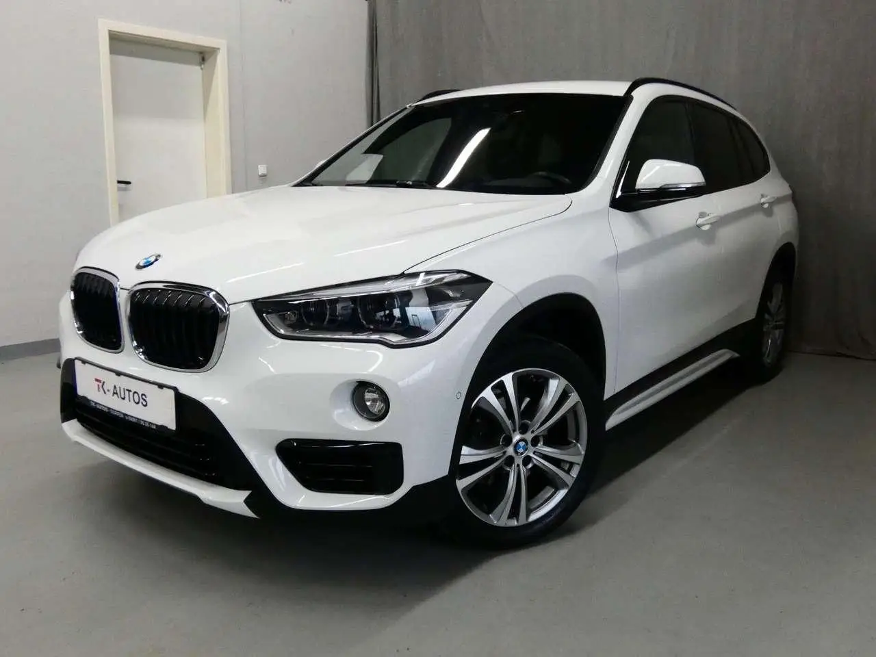 Photo 1 : Bmw X1 2018 Petrol