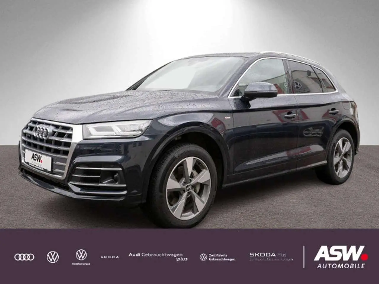 Photo 1 : Audi Q5 2020 Hybrid