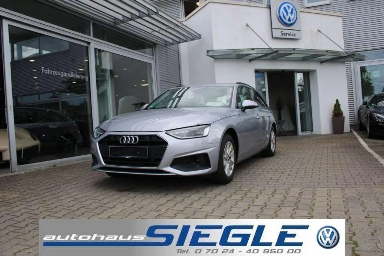 Photo 1 : Audi A4 2022 Diesel