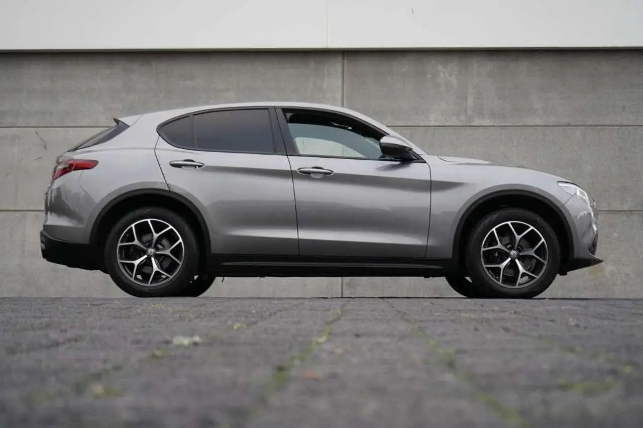 Photo 1 : Alfa Romeo Stelvio 2018 Petrol