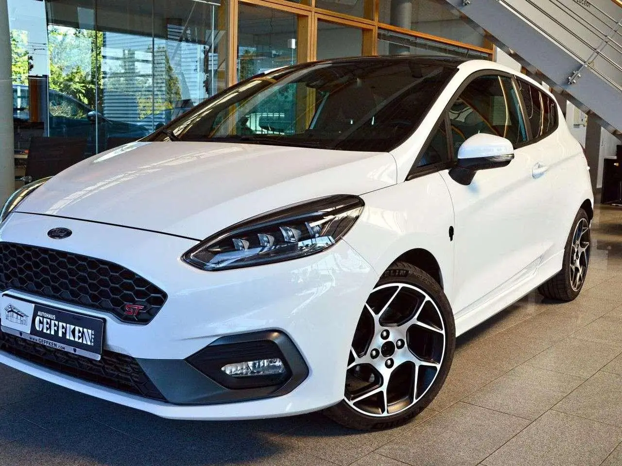 Photo 1 : Ford Fiesta 2020 Petrol