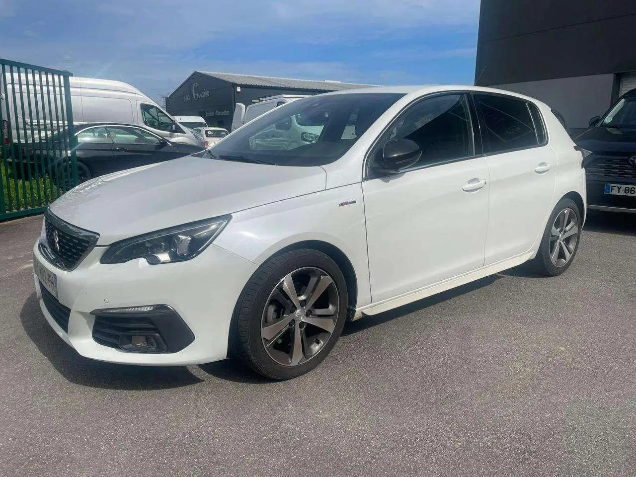 Photo 1 : Peugeot 308 2018 Petrol